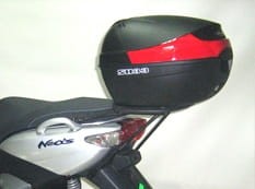Stelaż kufra centralnego YAMAHA Neos 50/125 (08-26) SHAD Y0NS58ST