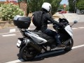 Kufer-centralny-SHAD-SH40-na-skuterze-Yamaha-Tmax