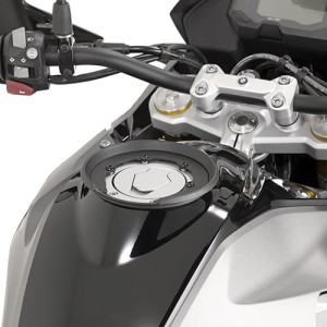 Givi BF31 Mocowanie torby w systemie TANKLOCK BMW G 310 R / GS (17-24)