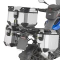 Srebrny-kufer-Givi-Outback-EVO-SMART-OBKEVS33AAR-prawy-na-motocyklu