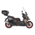 Kufer Givi V58 Maxia 5 na skuterze BMW C400X