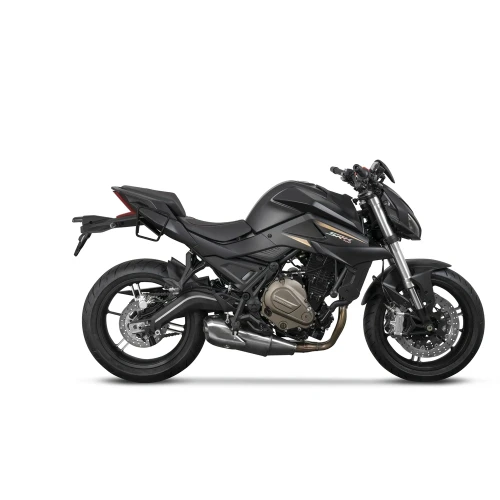 Stelaz sakw bocznych SHAD Q0SK72SR na motocyklu QJ Motor SRK 700