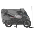 Givi S205AXL Pokrowiec przeciwdeszczowy widok na motocykl