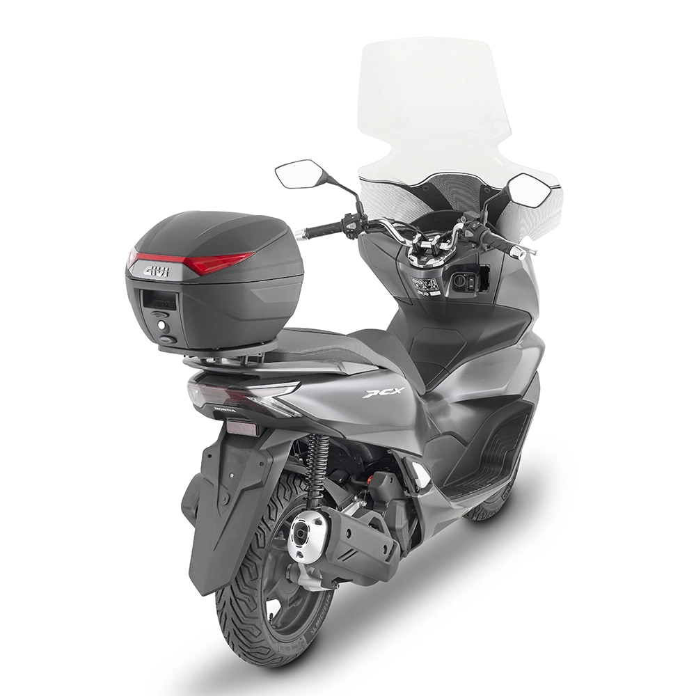 Kufer Givi C30N na skuterze Honda PCX