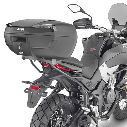 Kufer Givi E46NT zamocowany do motocykla